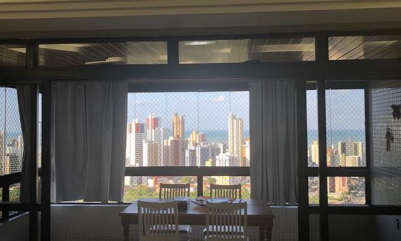 Linda Vista Para O M...