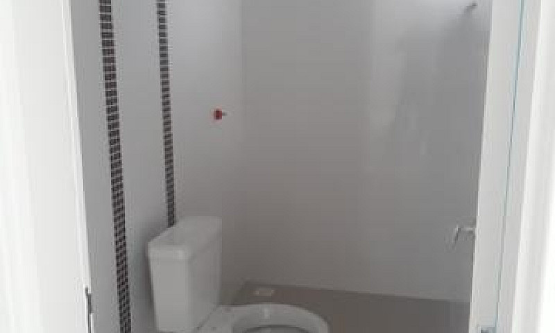 Sobrado Geminado Lin...