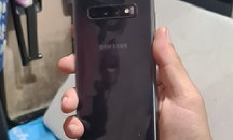 Galaxy S10 Plus...
