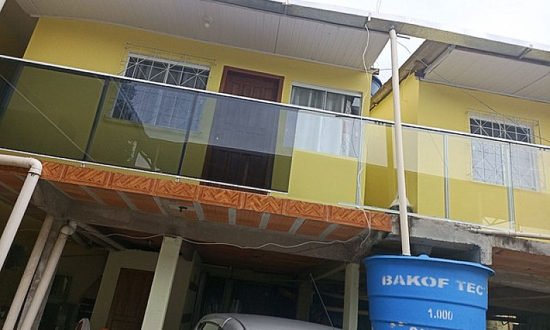 Vendo Casa Com Ketin...