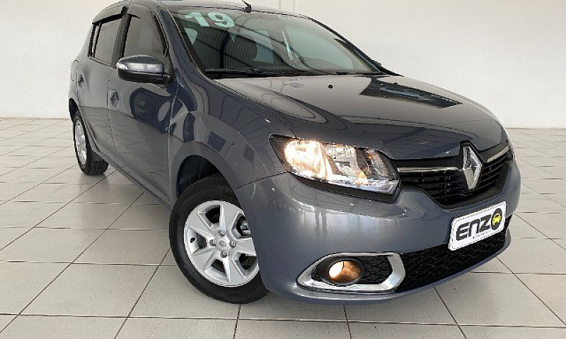 Renault Sandero 1.0 ...