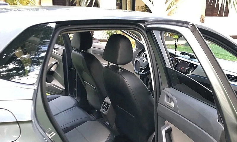 Volkwsvagen Polo 1.0...