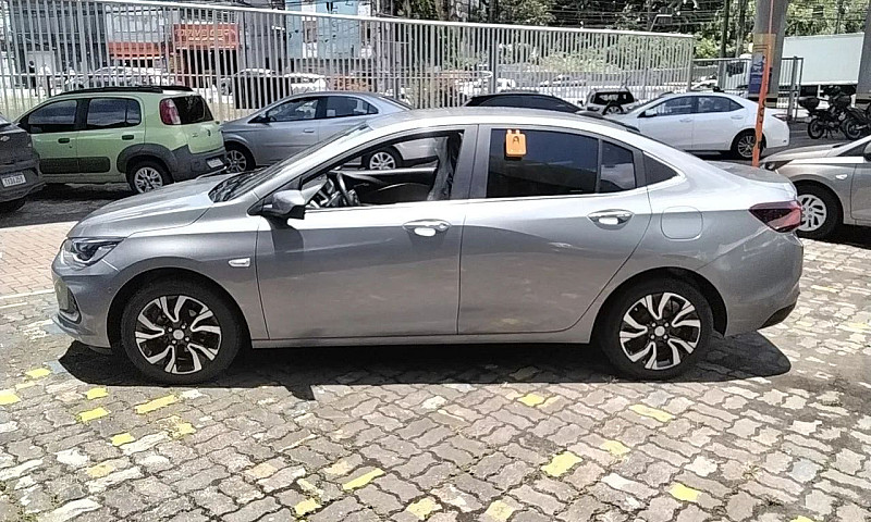 Chevrolet Onix Plus ...