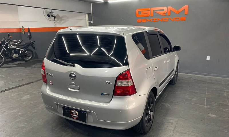 Nissan Livina Sl 1.8...