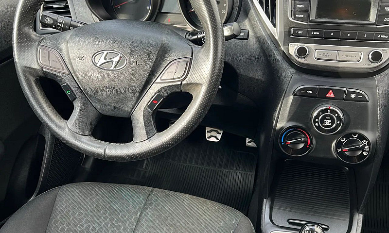 Hyundai Hb20X Style ...