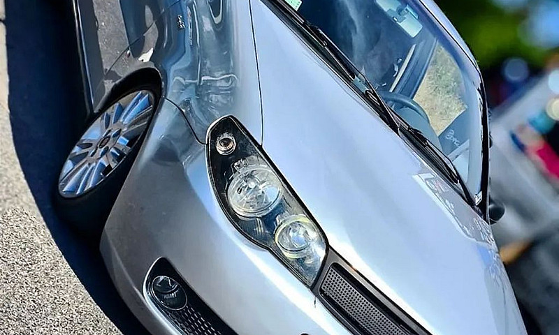 Toyota Corolla Gli 1...