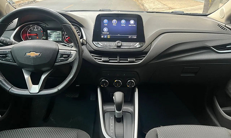Chevrolet Onix Hatch...