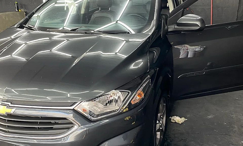 Chevrolet Onix Hatch...