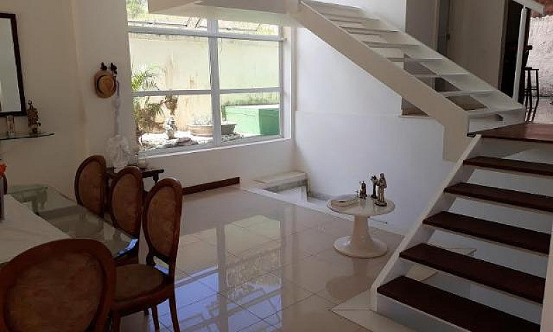 Excelente Casa Com 4...
