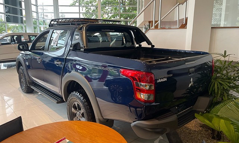 L200 Triton Savana 0...