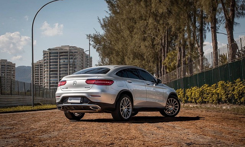 Mercedes Benz Glc 25...