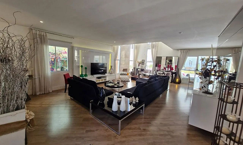 Casa Com 3 Dormitóri...