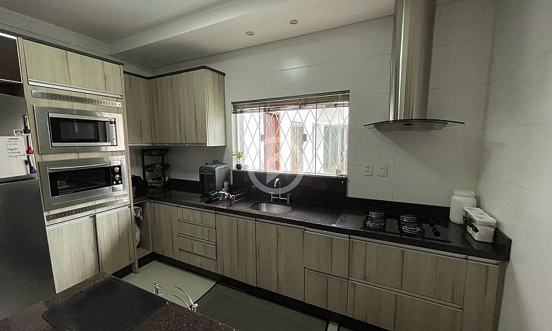 Casa Alto Padrão Com...