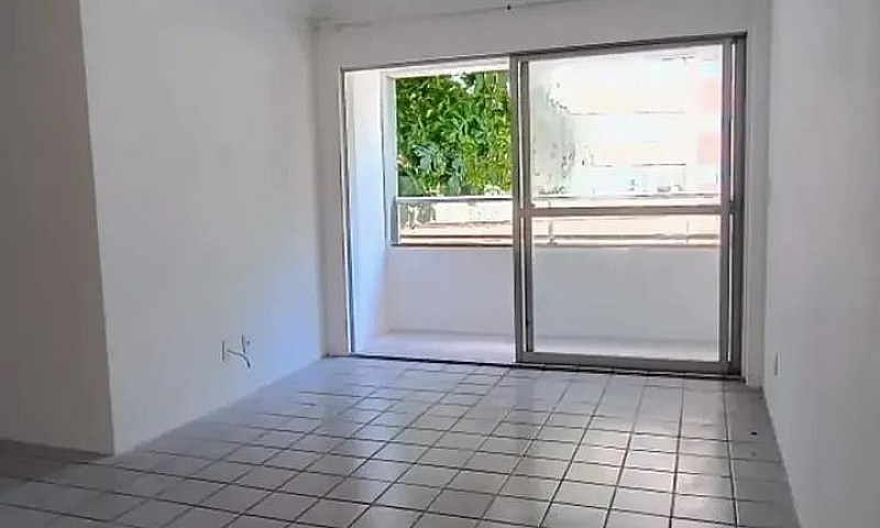 ^Pé Na Areia! Aparta...
