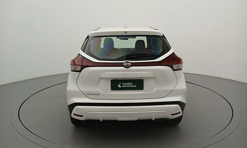 Nissan Kicks Sense 1...