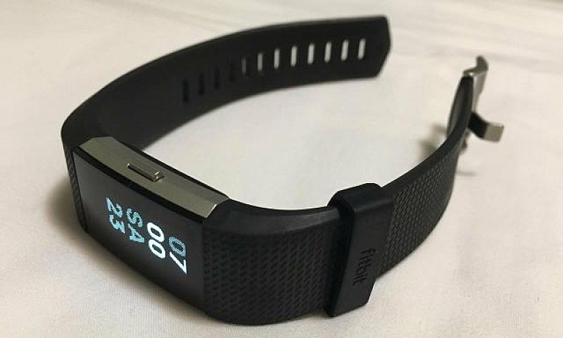 Fitbit Charge 2 Pouc...