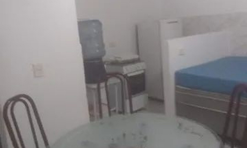 Alugo Kitnet C/Mobíl...