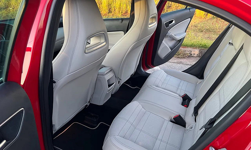 Mercedes-Benz Classe...