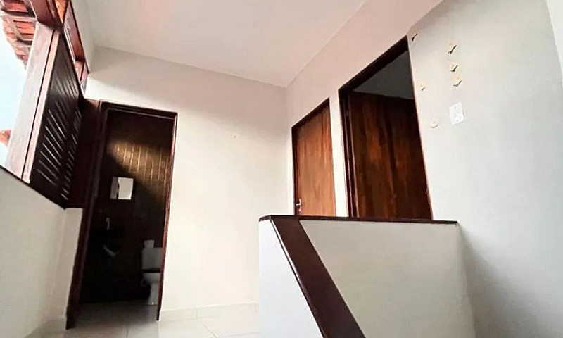 Alugo Casa Condomíni...