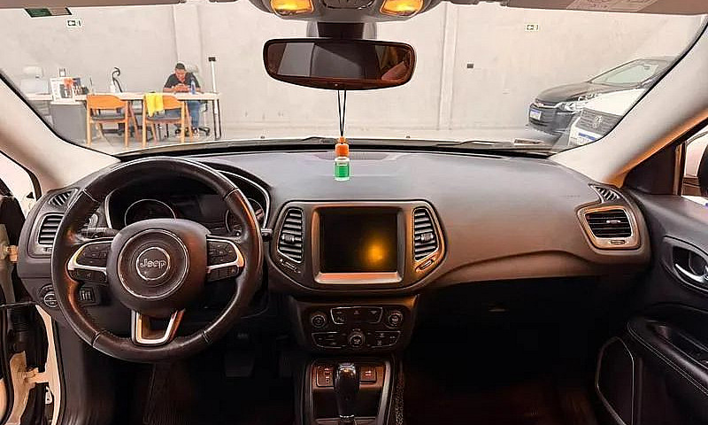 Jeep Compass Longitu...