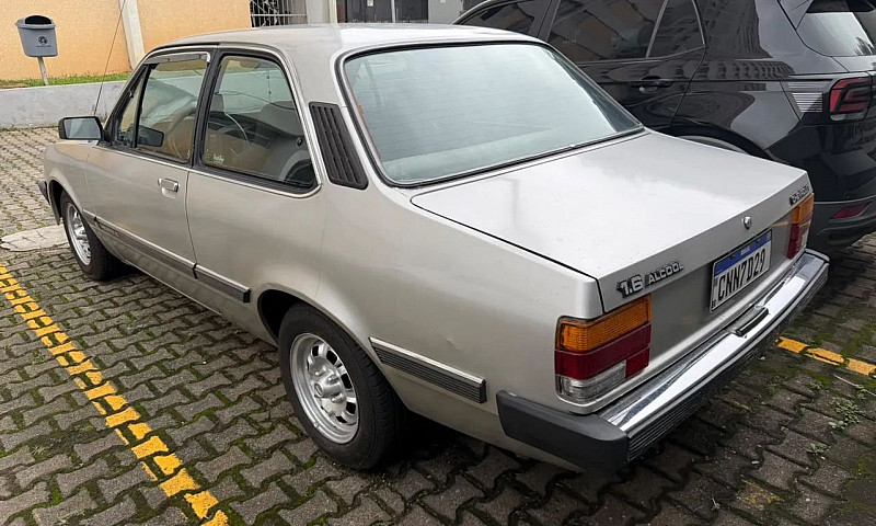 Chevrolet Chevette L...