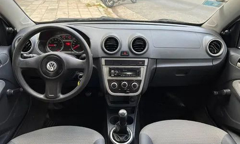 Volkswagen Voyage 1....
