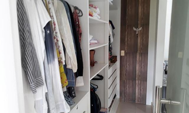 Excelente Casa Com 4...