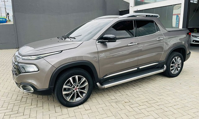 Fiat Toro Volcano 2....
