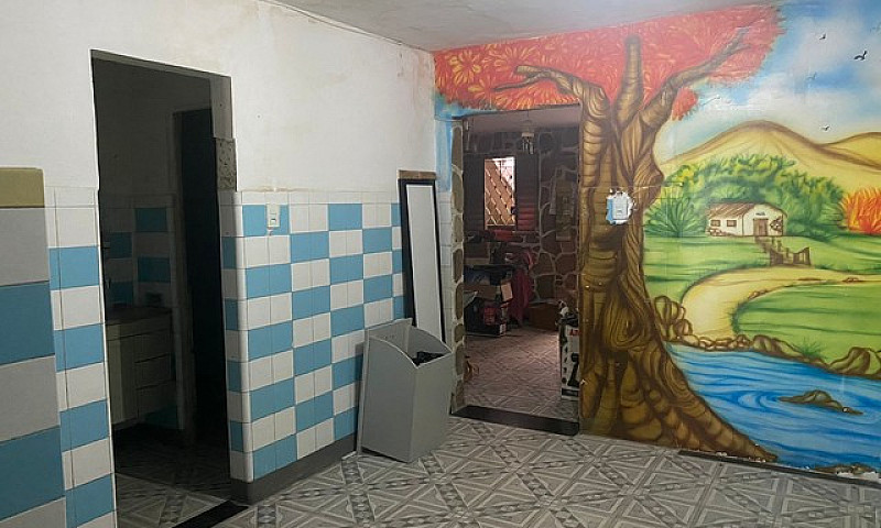 Ótima Casa Para Comé...