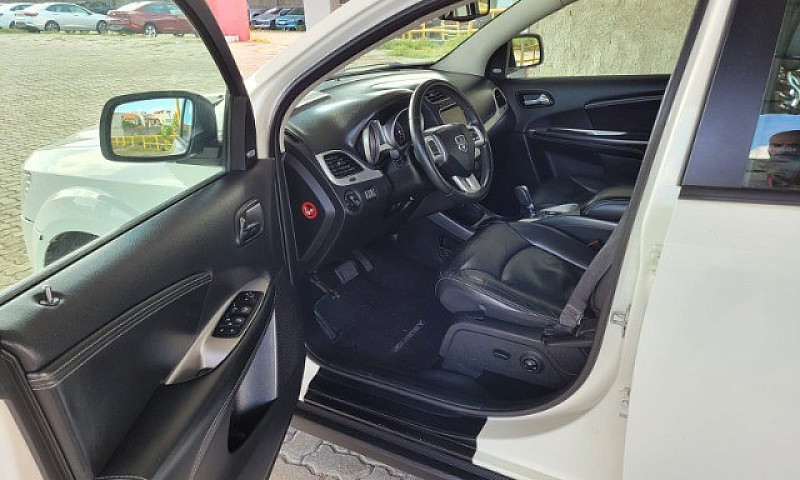 Dodge Journey Sxt 3....