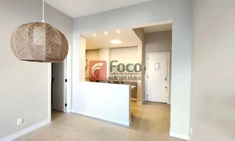 Apartamento-À Venda-...