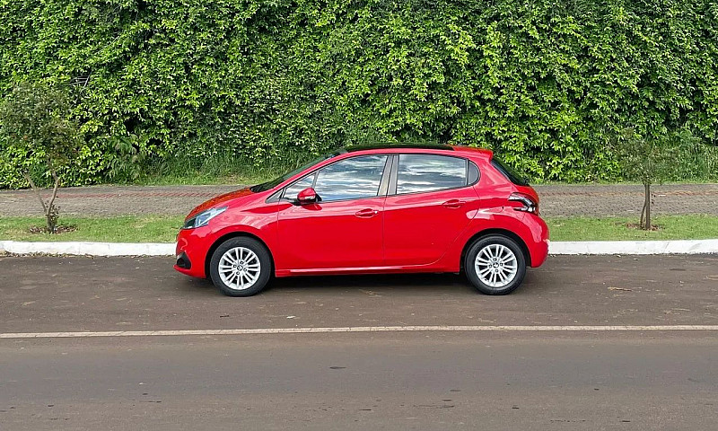 Peugeot 208...