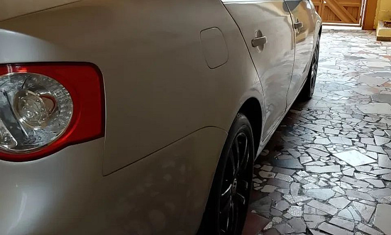 Volkswagen Jetta 2.5...