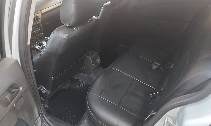 Chevrolet Vectra Exp...