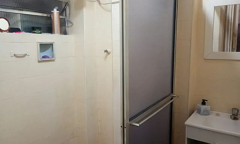 Apartamento Metrô Sã...