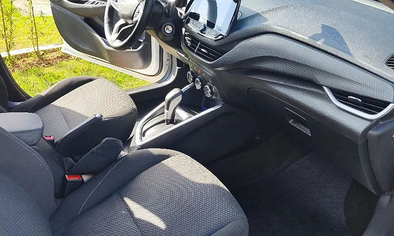 Chevrolet Onix Plus ...
