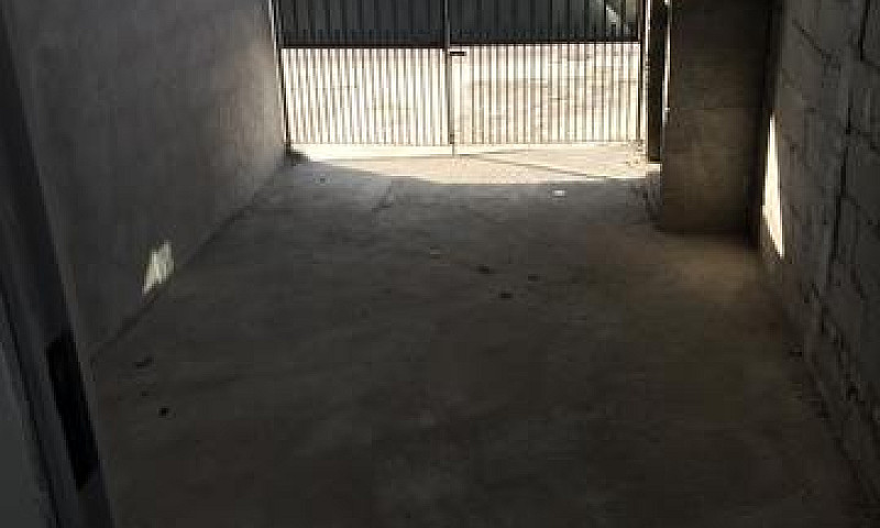 Casa 600 Aluguel Zon...