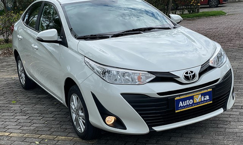 Toyota Yaris Xl Plus...