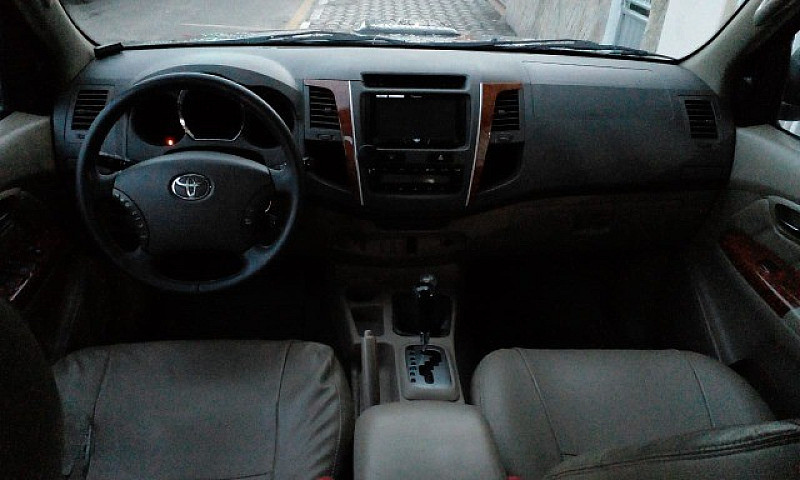Hilux Sw4 Srv 4X4  A...