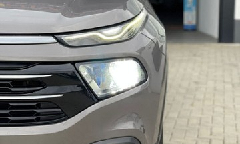 Fiat Toro Volcano 2....