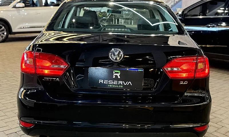 Volkswagen Jetta Com...