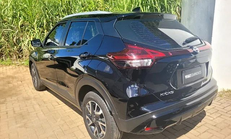 Nissan Kicks Sense 1...