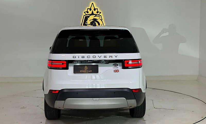 Land Rover Discovery...