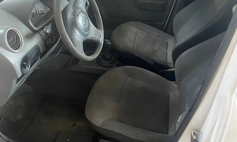 Volkswagen Saveiro 1...
