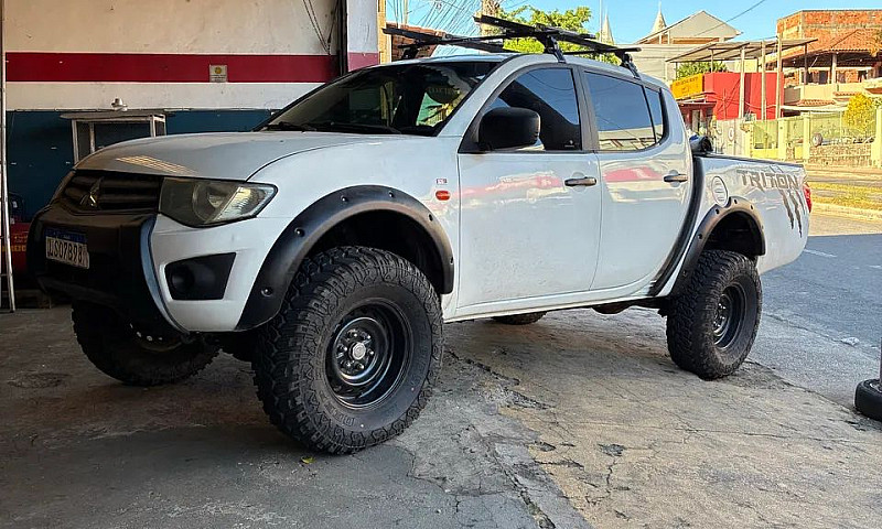 Mitsubishi L200 Trit...