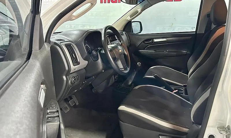 Chevrolet S10 Pick-U...