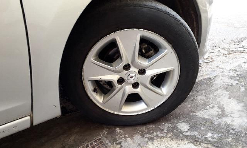 Renault Logan Dynami...