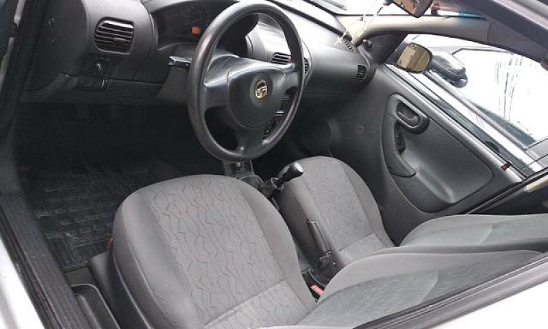 Corsa Sedan Max 1.8 ...