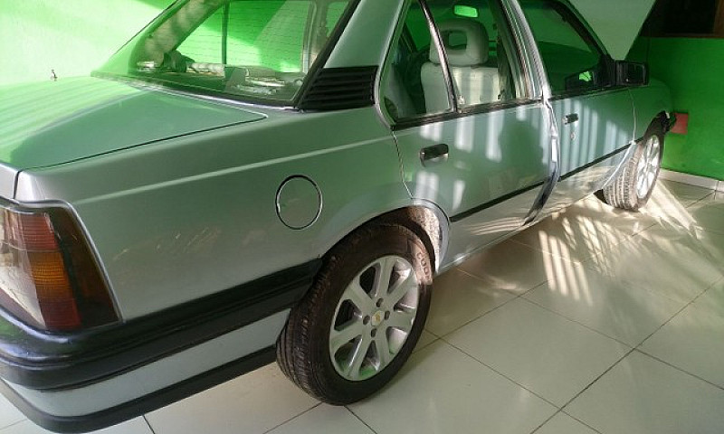 Monza Gls 94 2.0 Com...