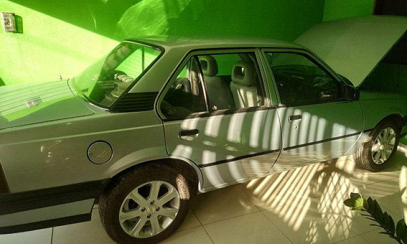 Monza Gls 94 2.0 Com...